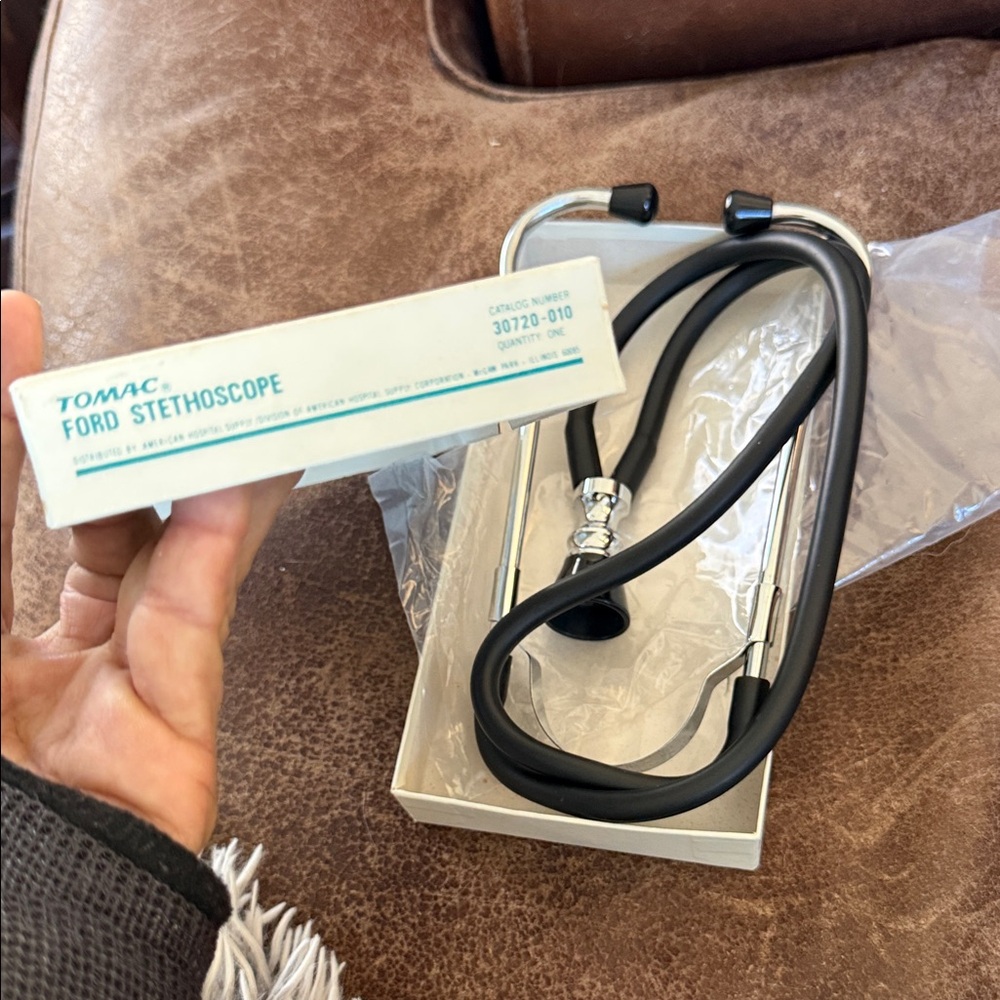 Vintage Tomac Ford Stethoscope in Original Box – American Hospital Supply